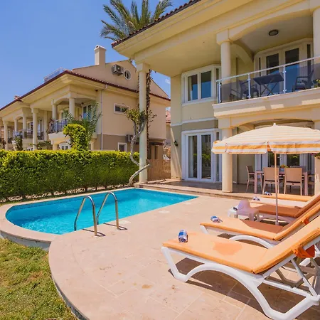 Sunset Club Aqualettings Pearl 4 فيلة