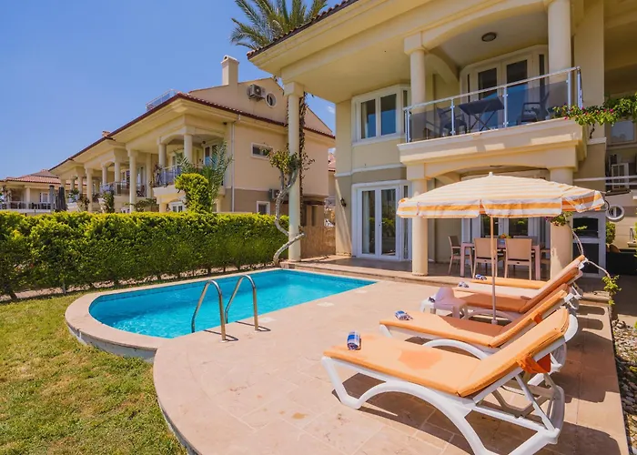 Sunset Club Aqualettings Pearl 4 فيلة